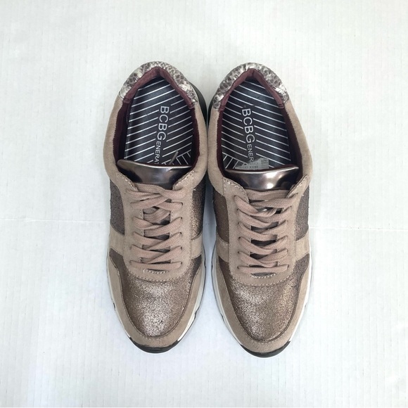 BCBG metallic suede leather alligator print beige‎ tan sneakers Women’s size 6 - Picture 4 of 12